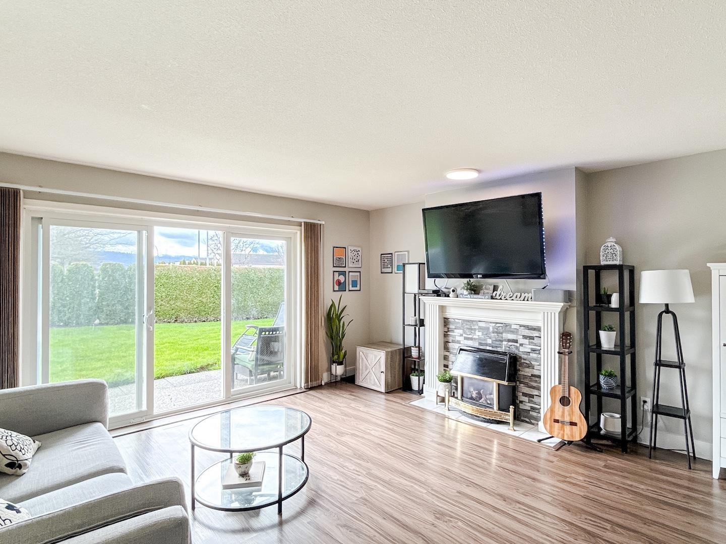 5 46350 CESSNA DRIVE, Chilliwack Proper South, Chilliwack