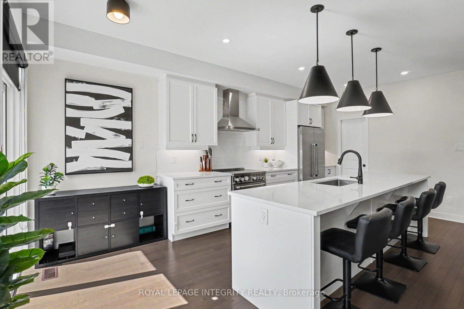 3 Bed, 3 Bath House for Sale in Ottawa – 523 TRIANGLE STREET, Ottawa – MLS# X13636860 - Image 16