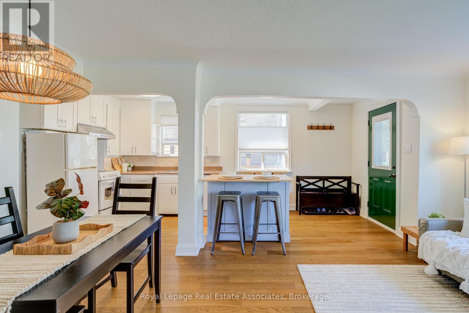 43 HEALE AVENUE - 2