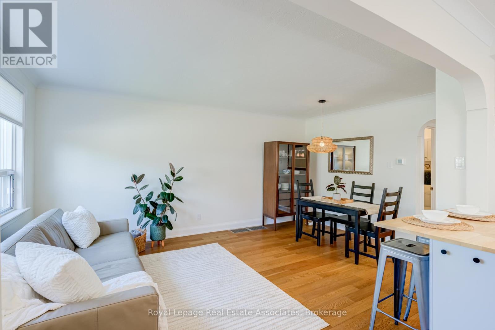 43 HEALE AVENUE - 4