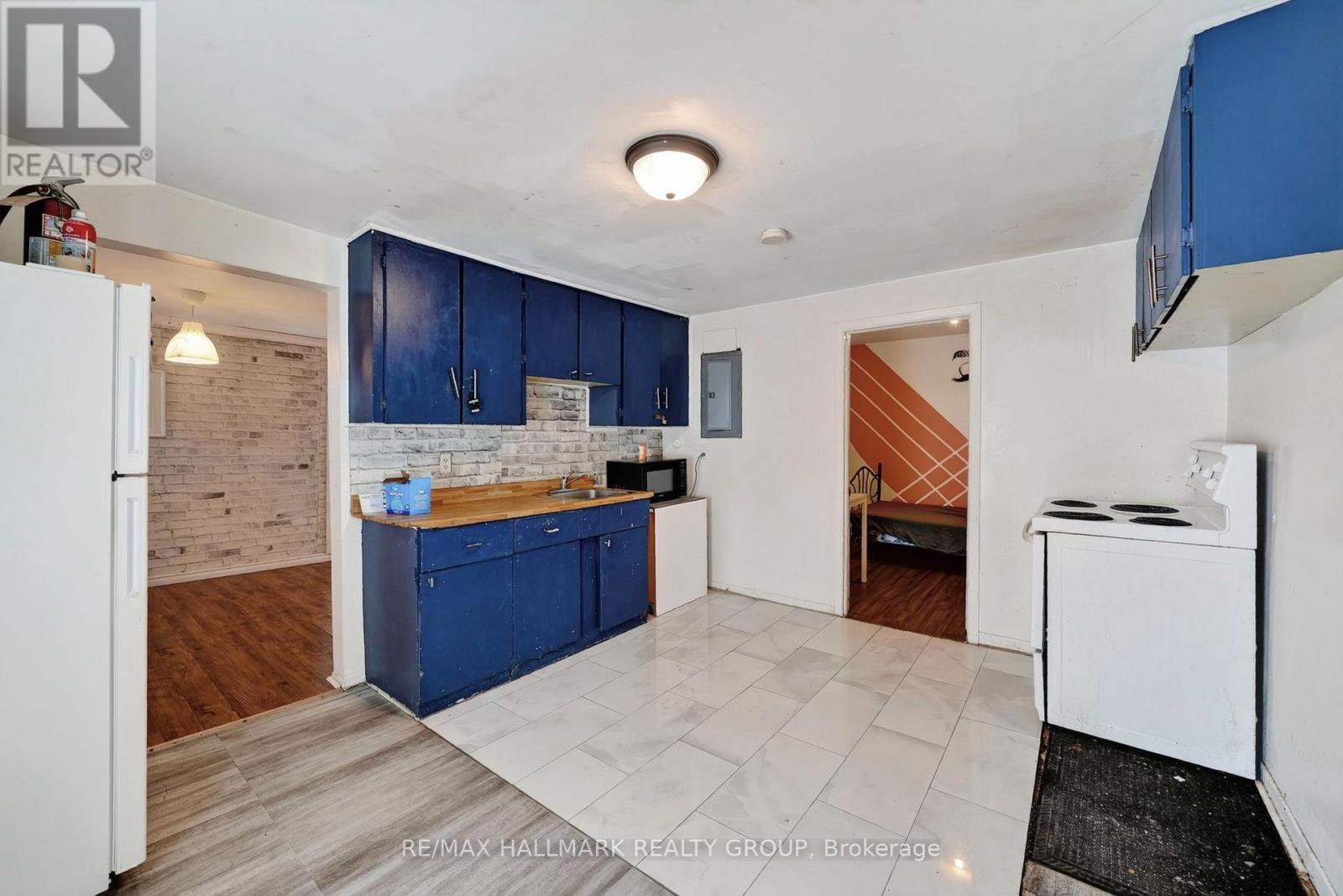 230 ALICE STREET - Image 19