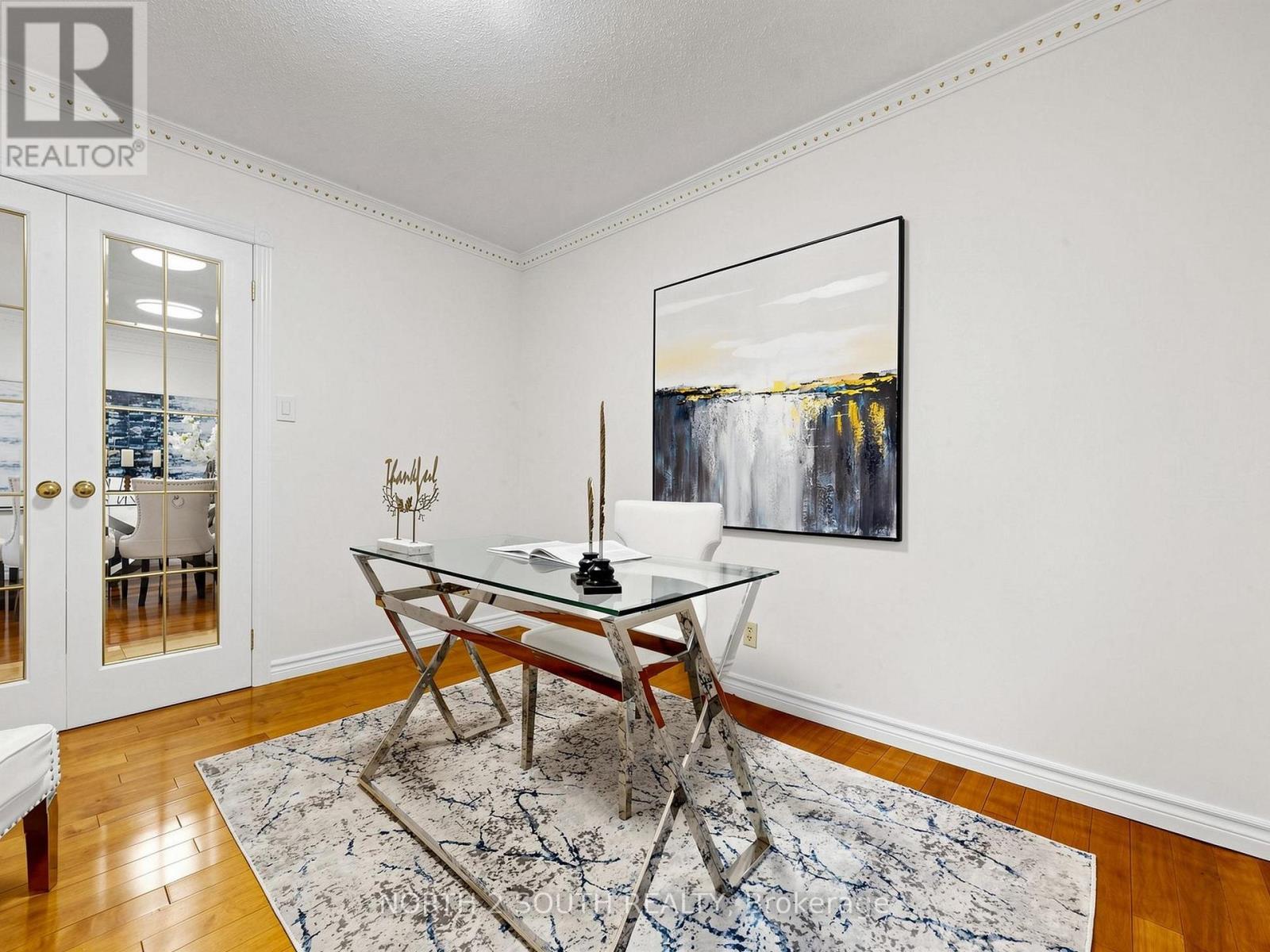 19 ROOSEVELT DRIVE - 17