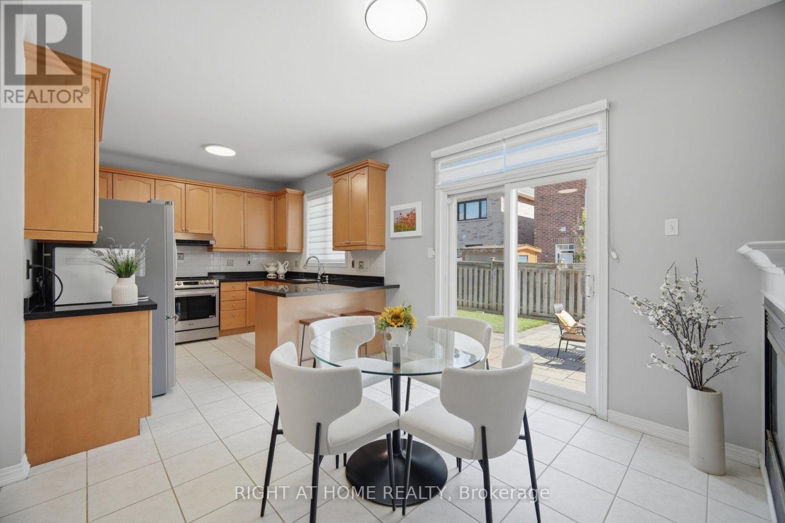 82 STARHILL CRESCENT - 20
