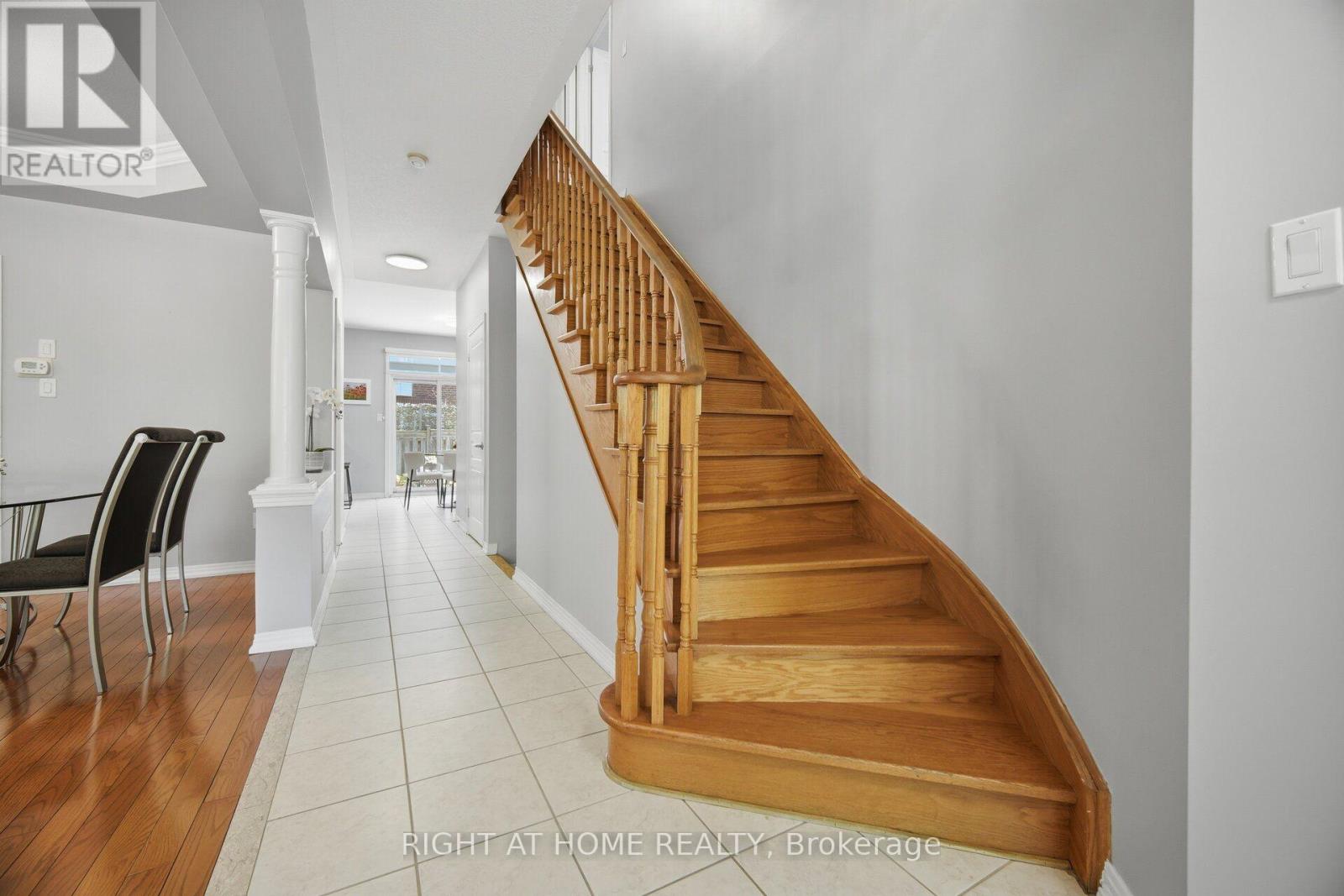 82 STARHILL CRESCENT - 29