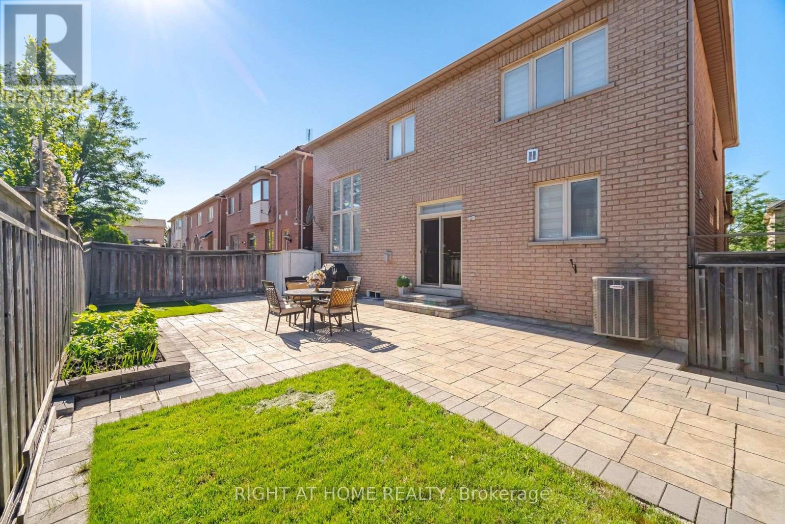 82 STARHILL CRESCENT - 46