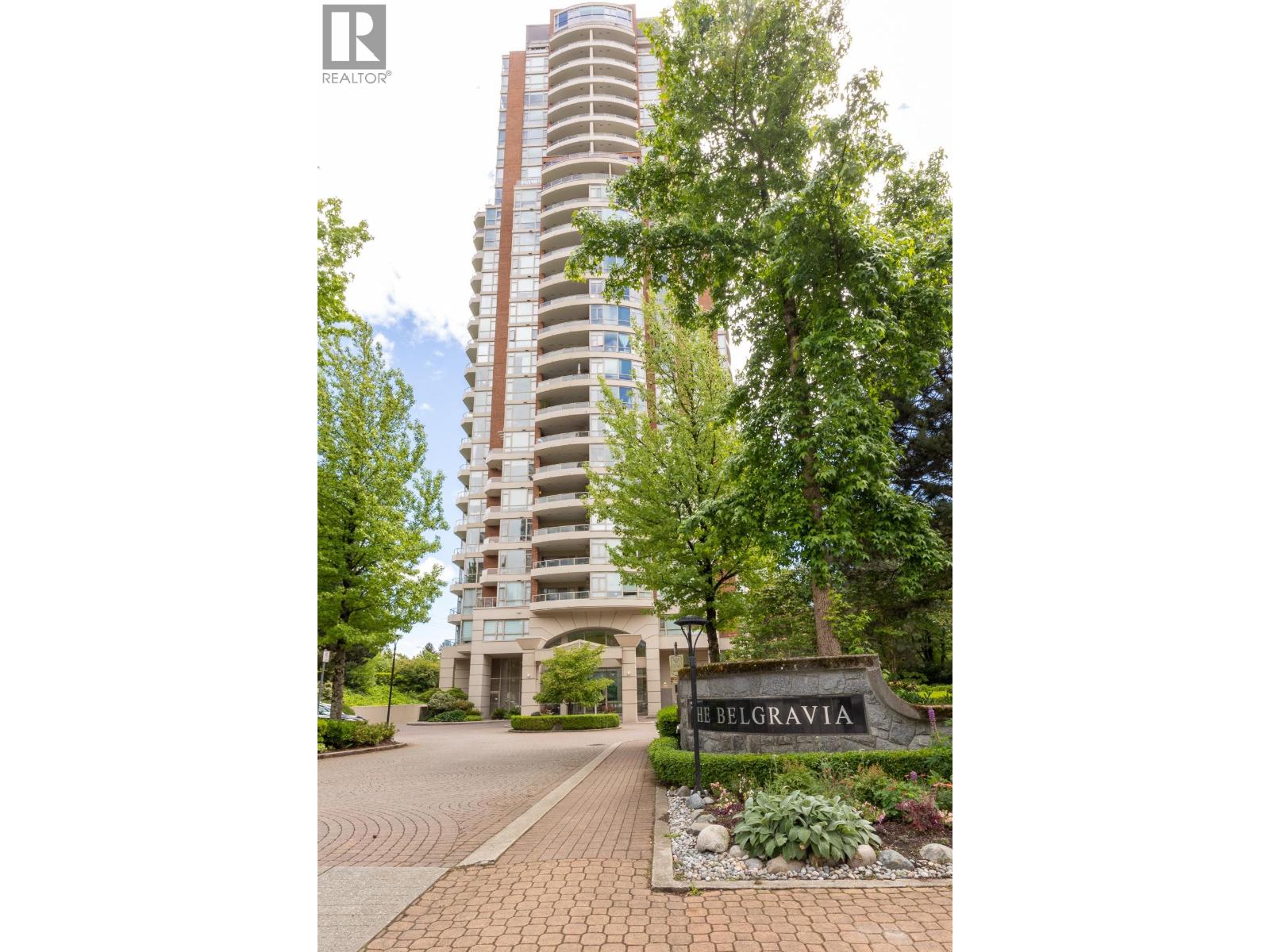303 6838 STATION HILL DRIVE