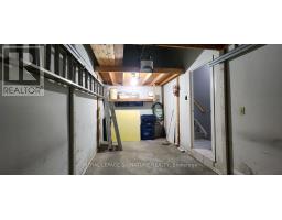 1285a St. Clair Avenue, Toronto, ON M6E1B8 Photo 25