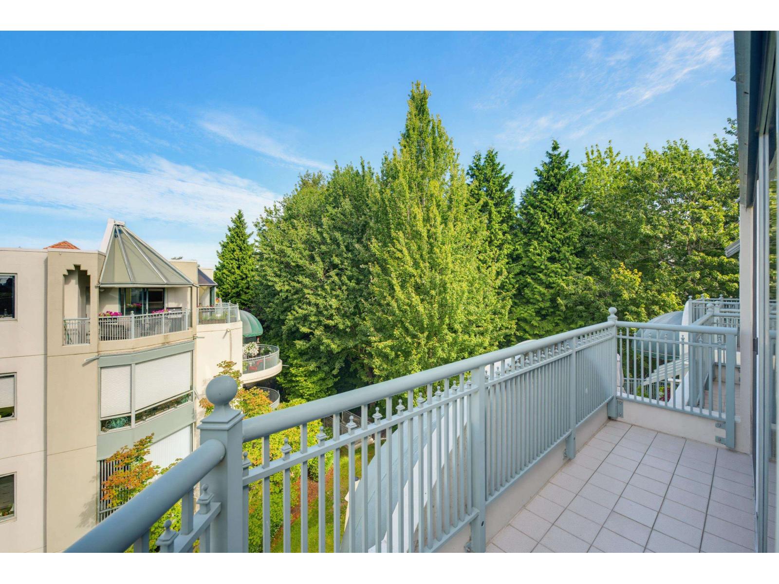 2 Bed, 2 Bath Apartment for Sale in Surrey – 402 1765 MARTIN DRIVE, Surrey – MLS# R3149896 - Image 50
