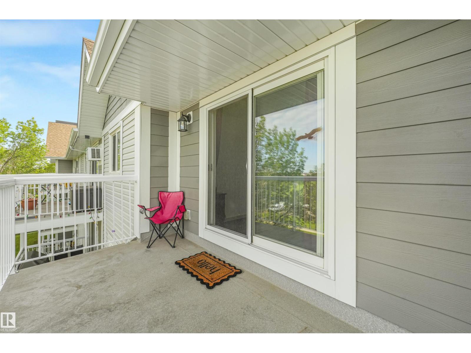 #410 5065 31 AV NW - 16