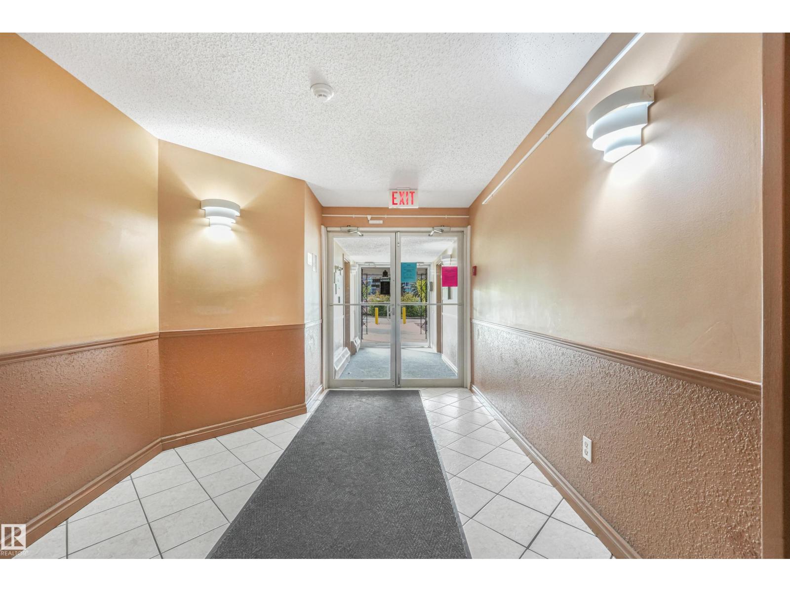 #410 5065 31 AV NW - Image 18