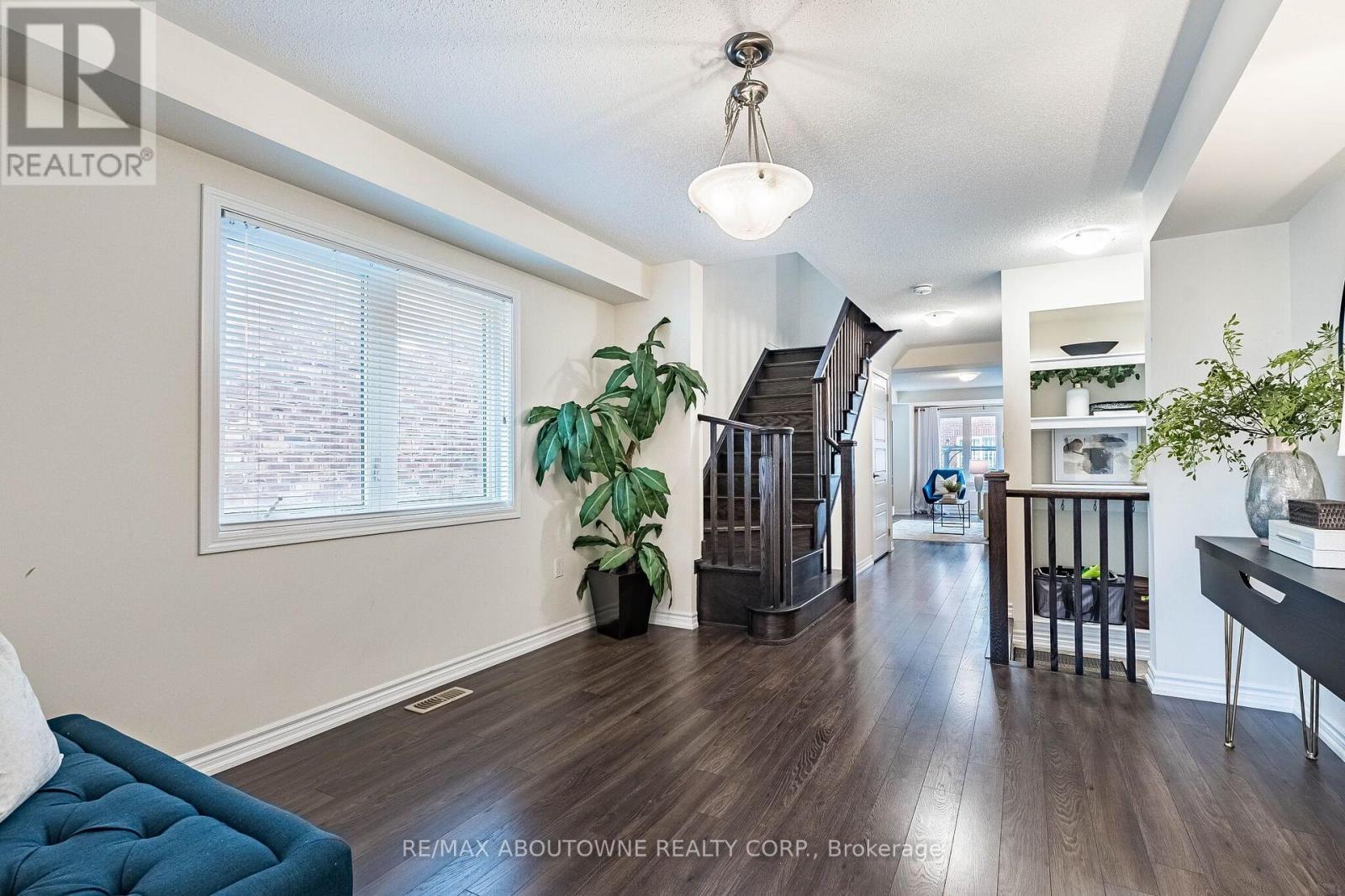 1239 MULRONEY HEIGHTS - 26