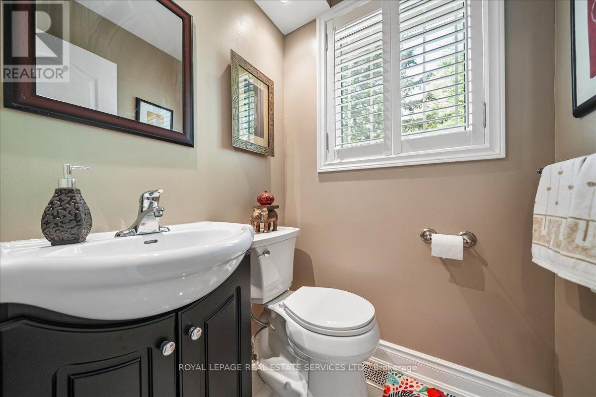 987 SIERRA BOULEVARD - 21
