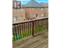 Great room - 32 Aspen Hills Road, Brampton, ON L6Y6E4 Photo 7