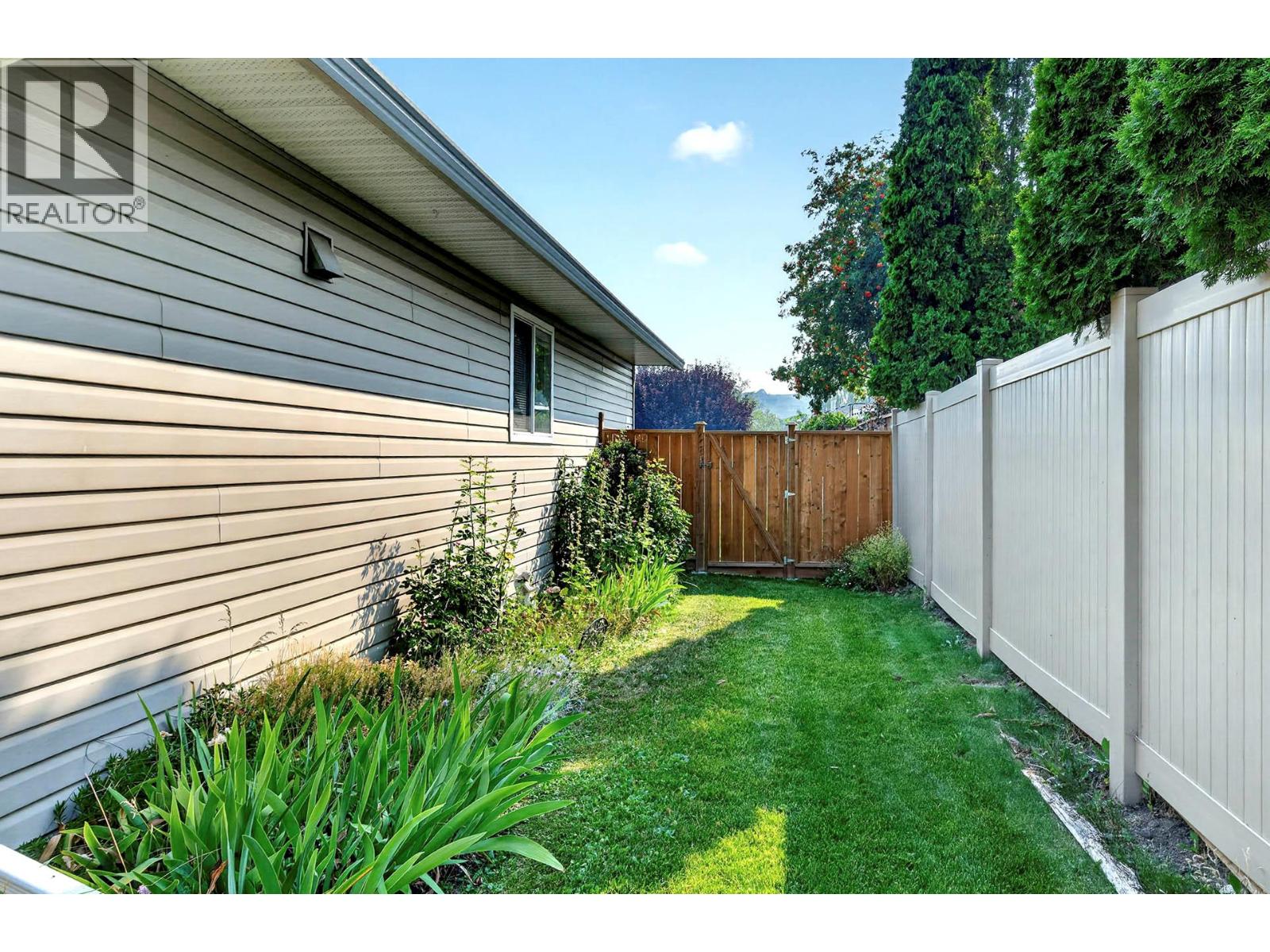 #21 1951 Lodgepole Drive - 33