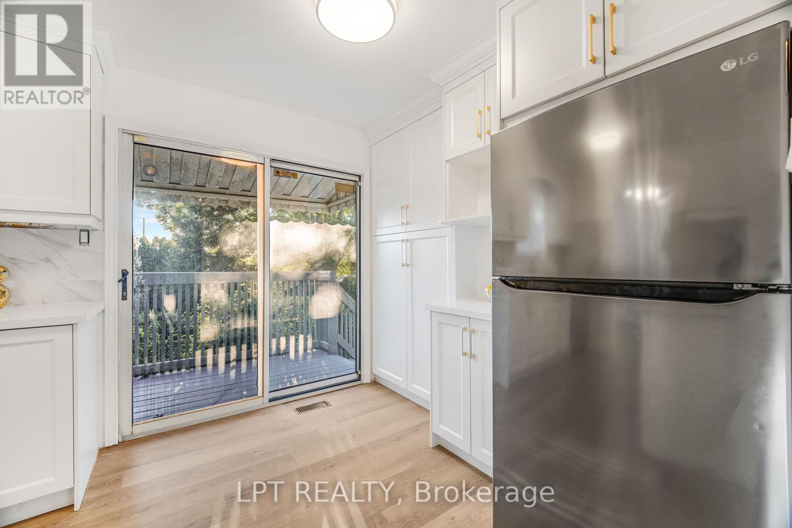 6025 BELAIRE AVENUE - 31