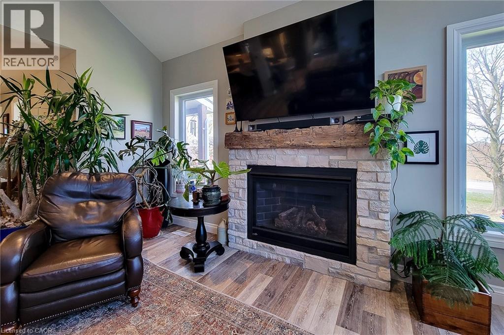 466 WEIR Road - Image 16