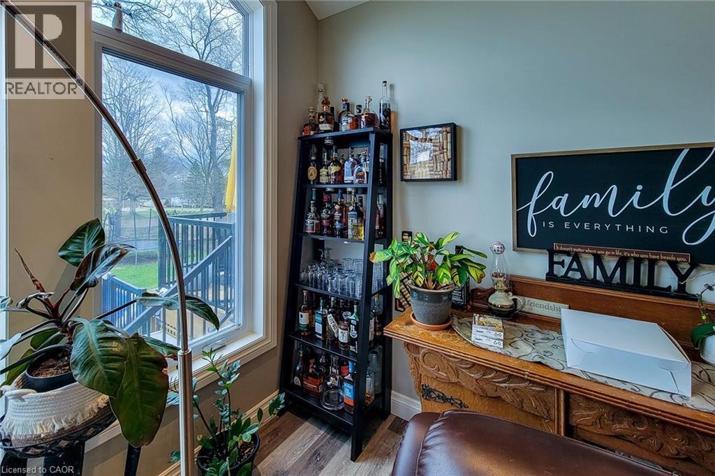 466 WEIR Road - Image 17
