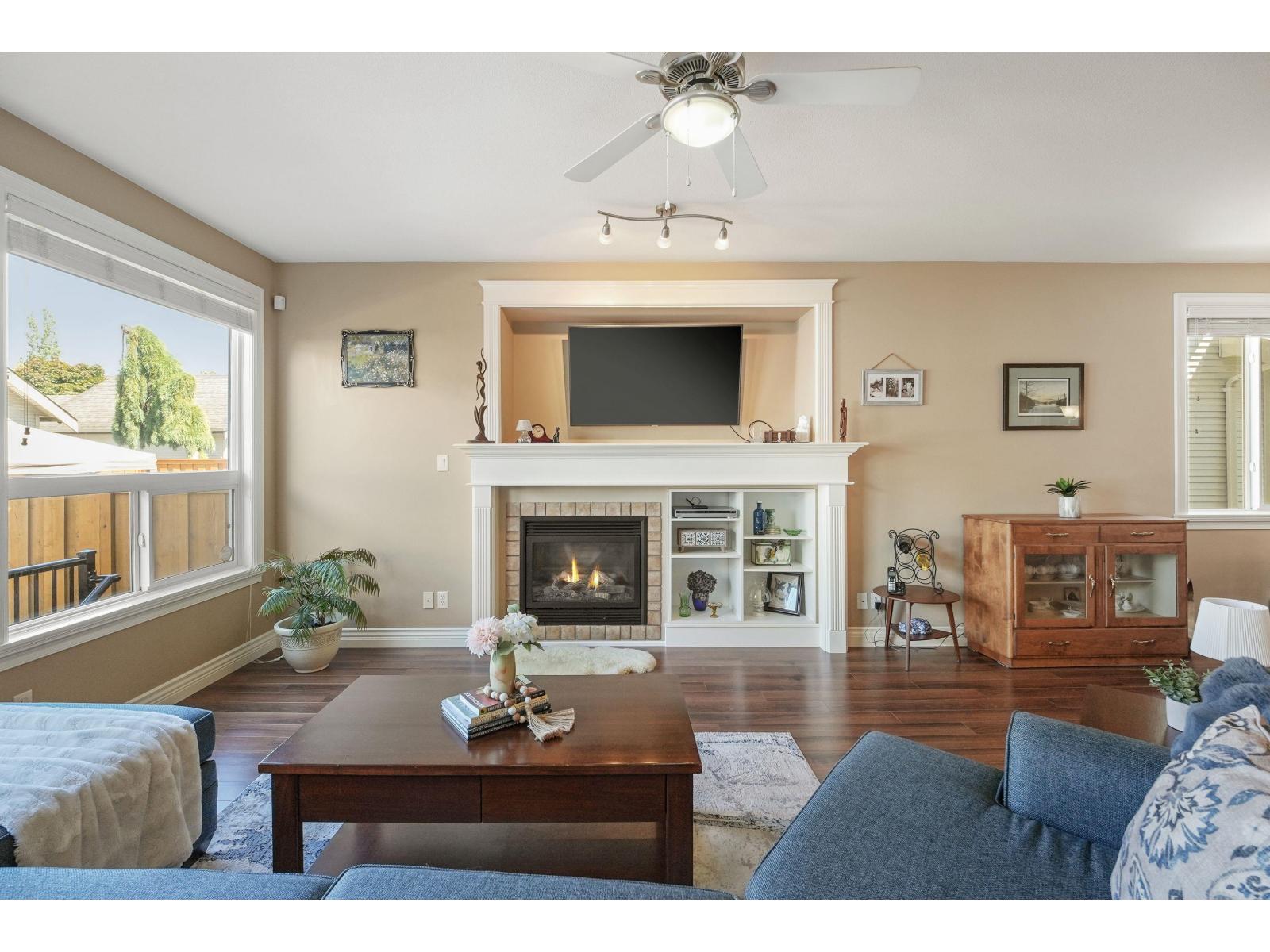 4 Bed, 4 Bath House for Sale in Surrey – 19455 66 AVENUE, Surrey – MLS# R3152139 - Image 11
