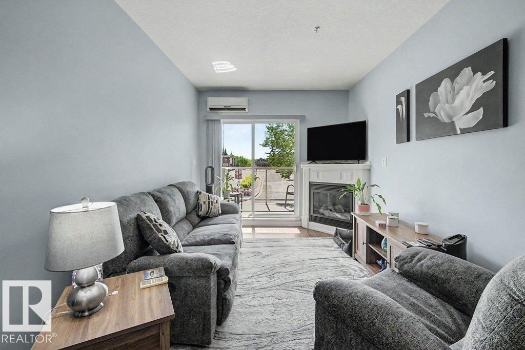 #204 5 Perron ST - 16