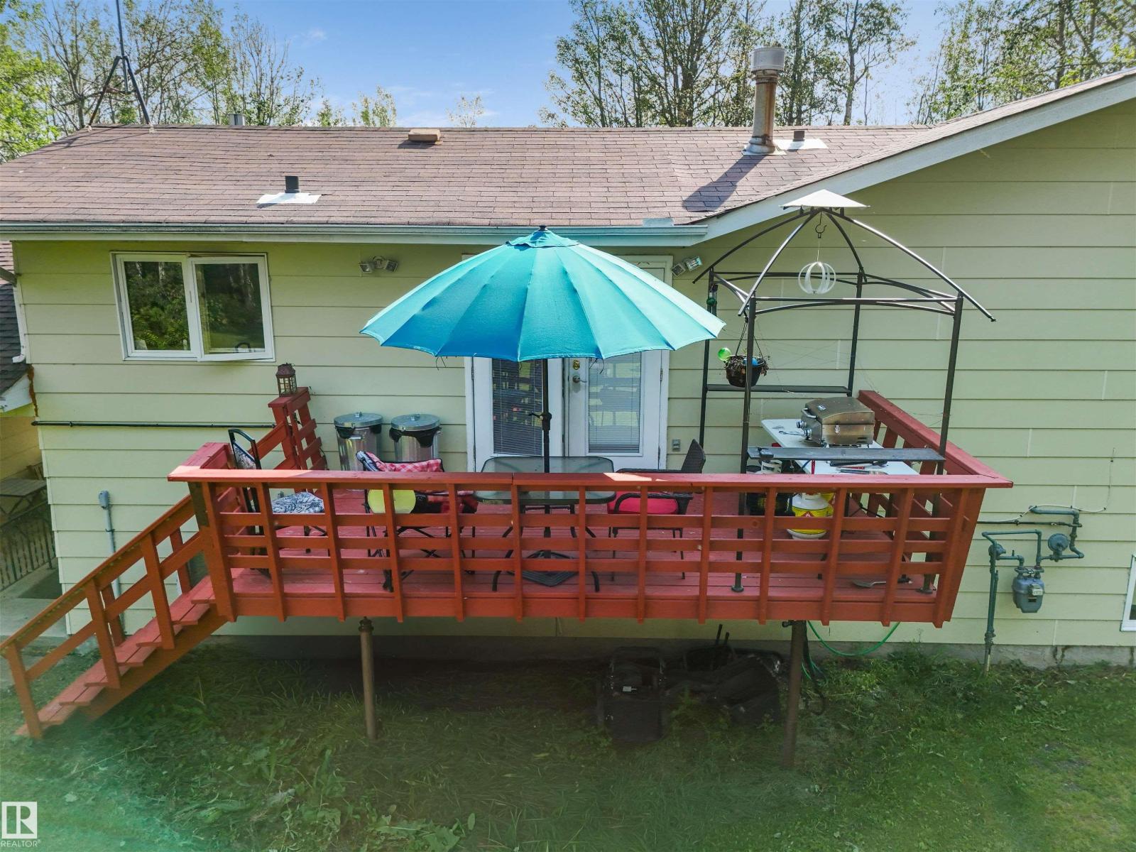 7415 TWP ROAD 494 - HOUSE B - 12