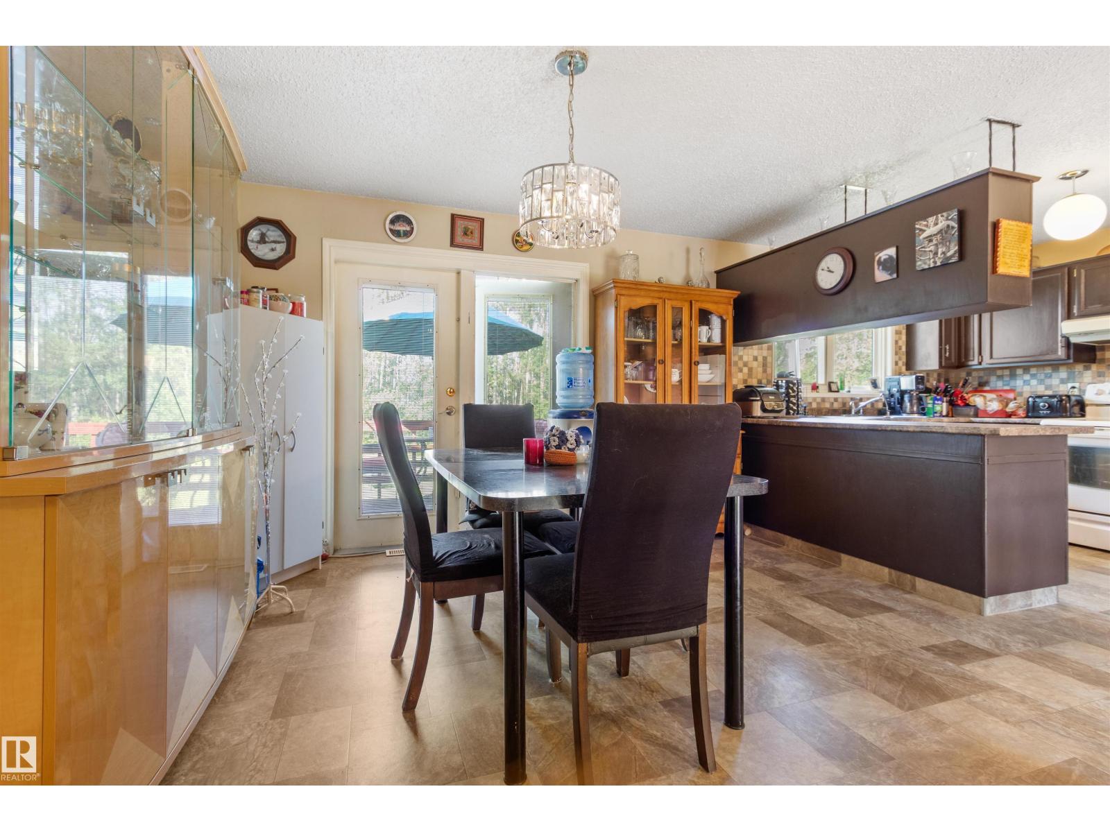 7415 TWP ROAD 494 - HOUSE B - Image 32