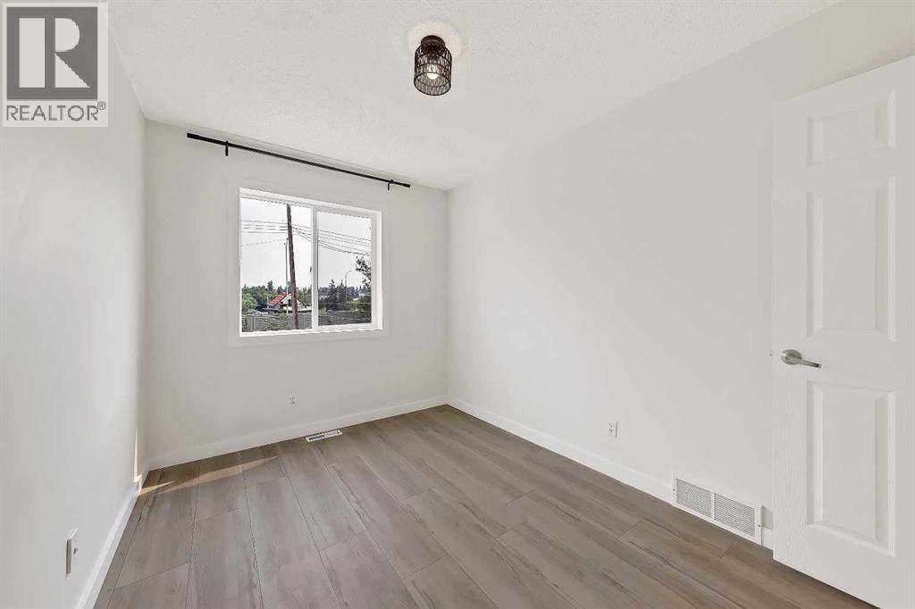 2622 24A Street SW - 20