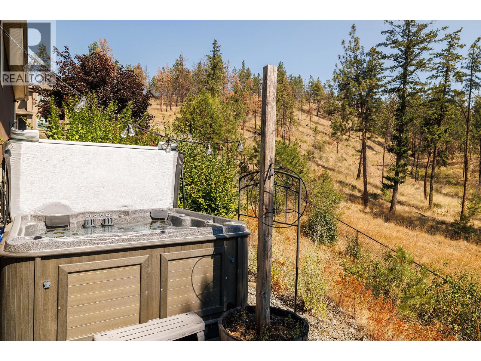 #35 2040 Rosealee Lane - Image 37