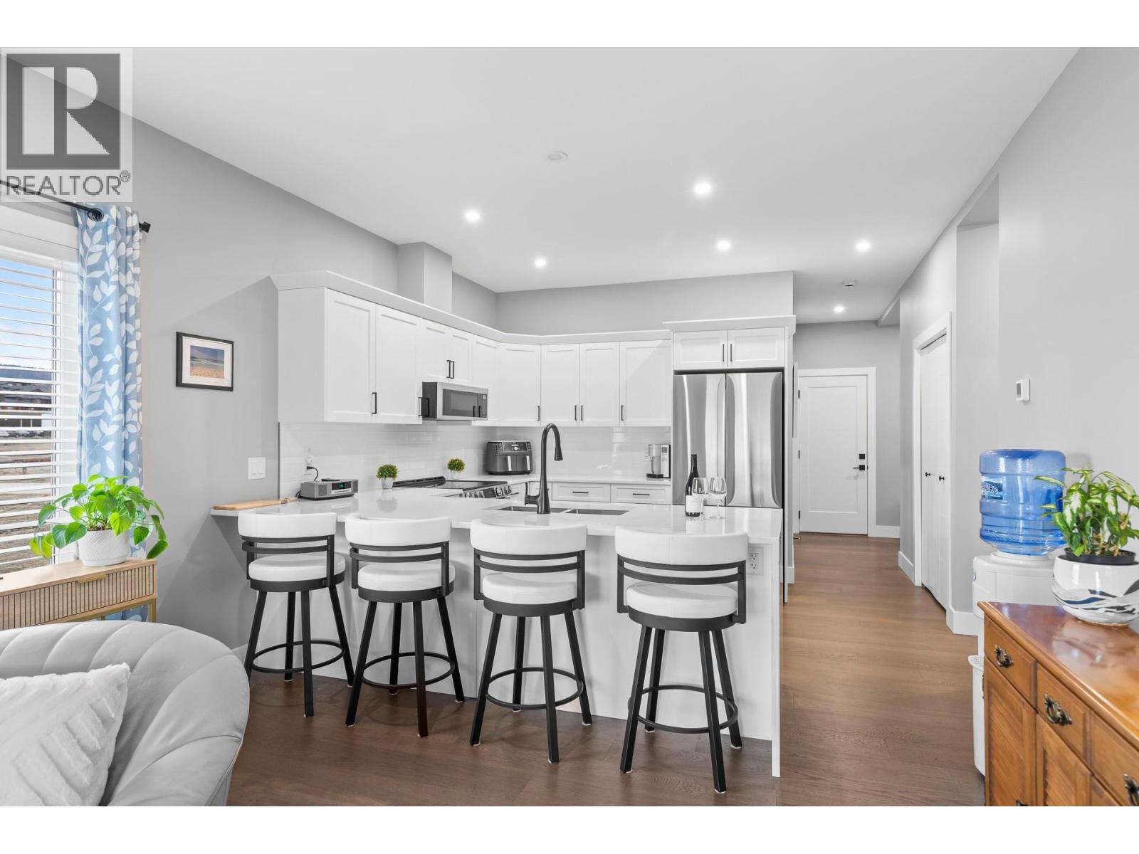 3763 St. James Drive - 5