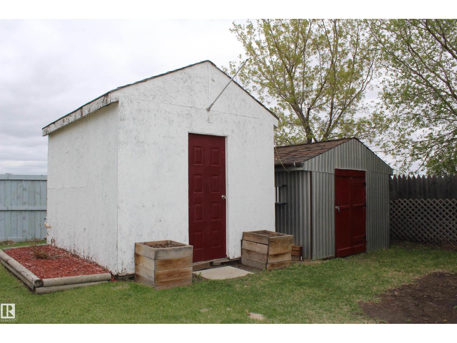 1118 Lakevista DR - Image 26
