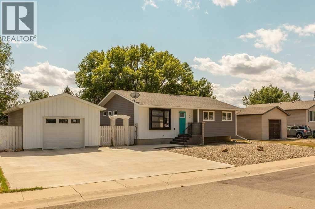 206 Rubie Crescent - Image 3