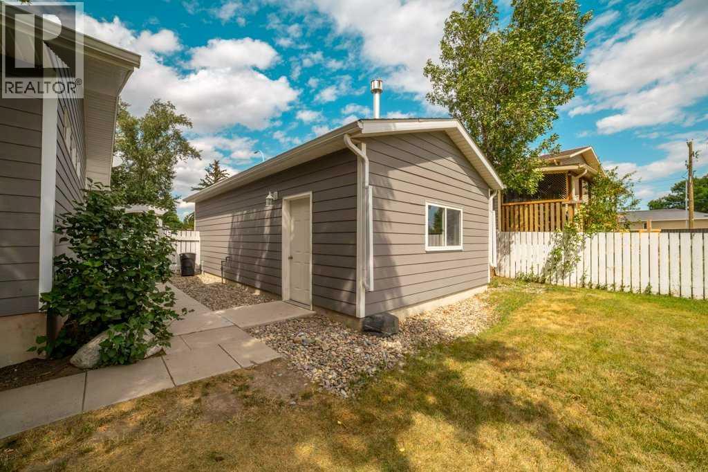 206 Rubie Crescent - 37