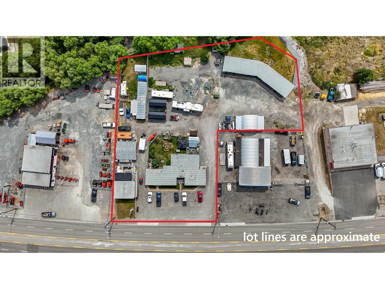 432 VAN HORNE Street S, Cranbrook — photo 3