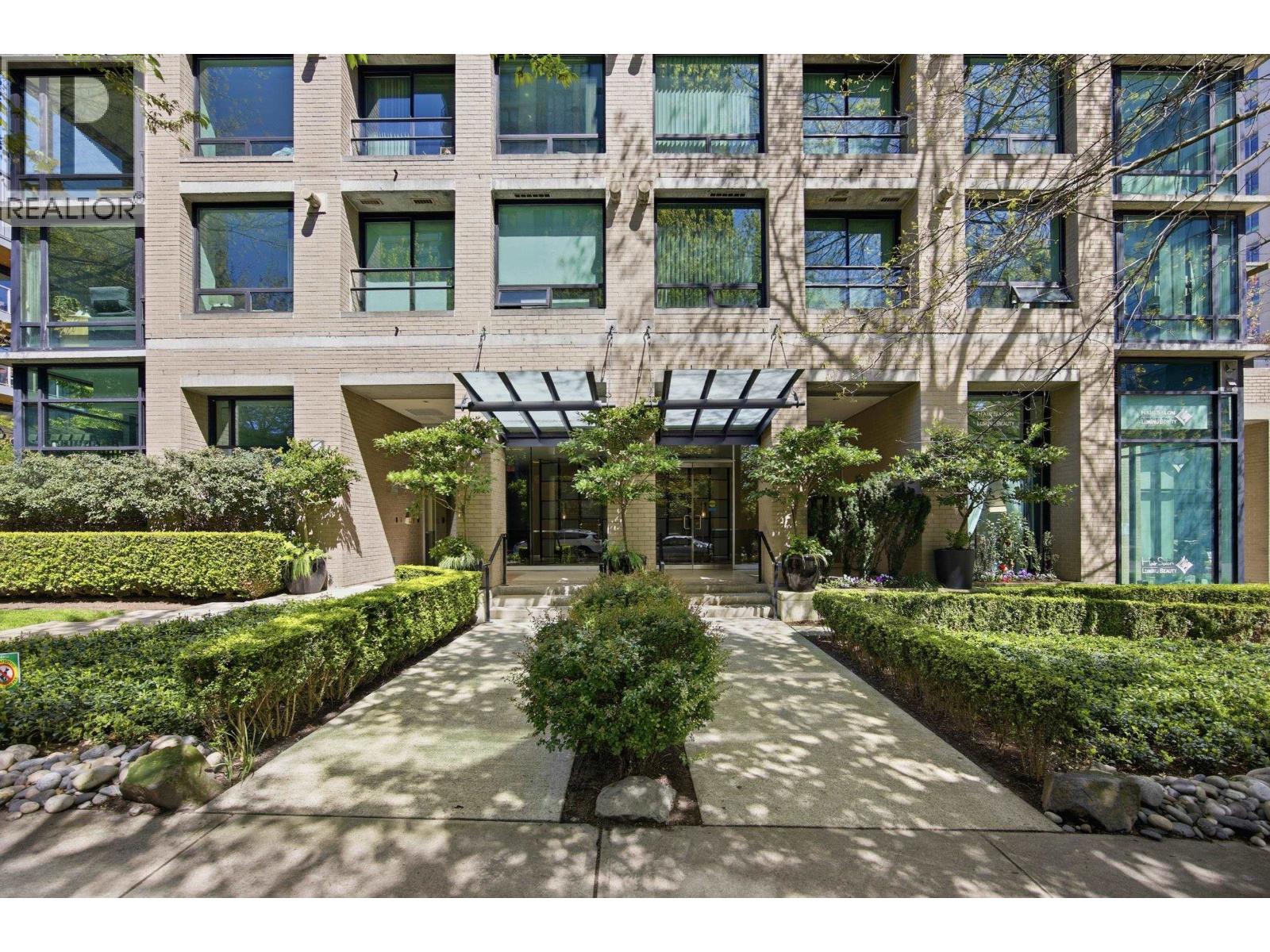 706 1003 BURNABY STREET