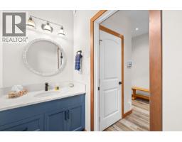 12035 3a Highway, Boswell, BC V0B1A3 Photo 33