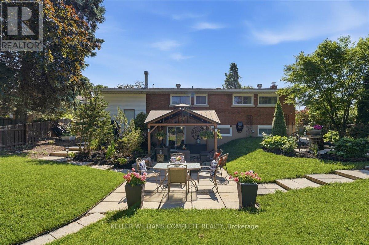 3255 PRIOR CRESCENT - Image 29