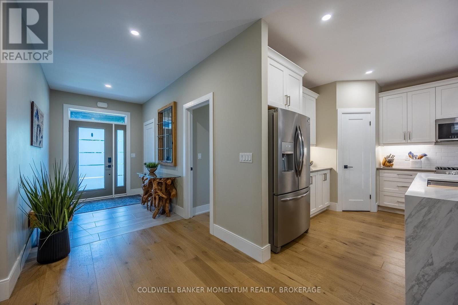 139 NEW LAKESHORE ROAD - Image 14