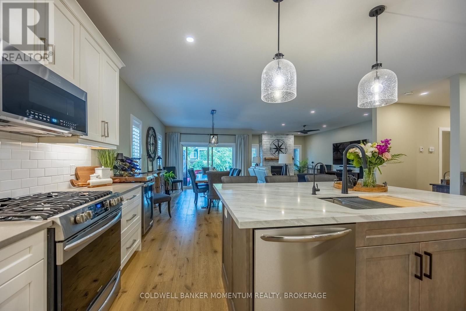 139 NEW LAKESHORE ROAD - Image 18
