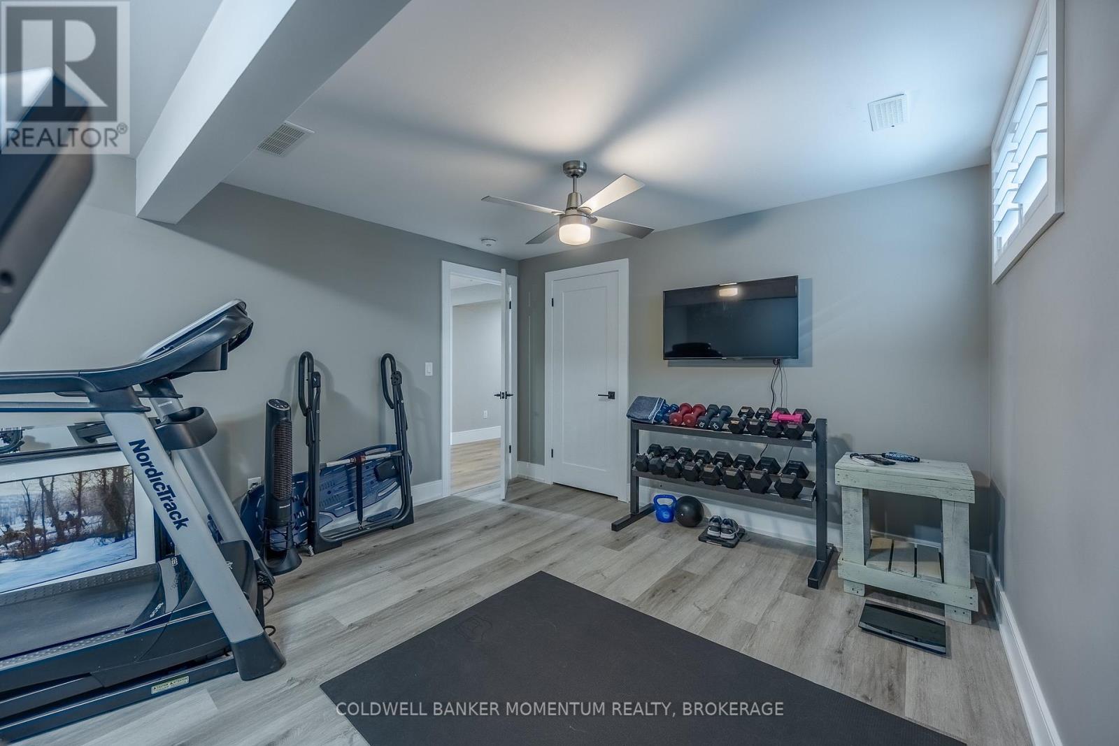 139 NEW LAKESHORE ROAD - Image 41