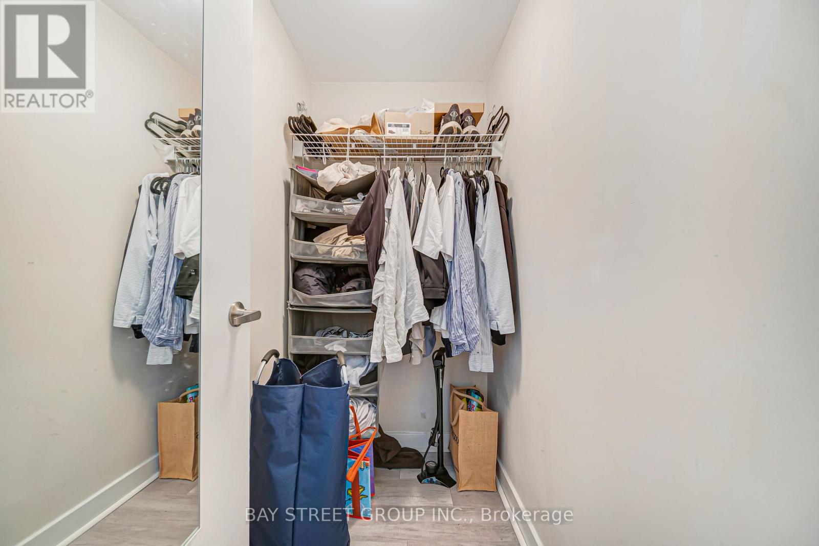 #816 25 TELEGRAM MEWS - Image 13