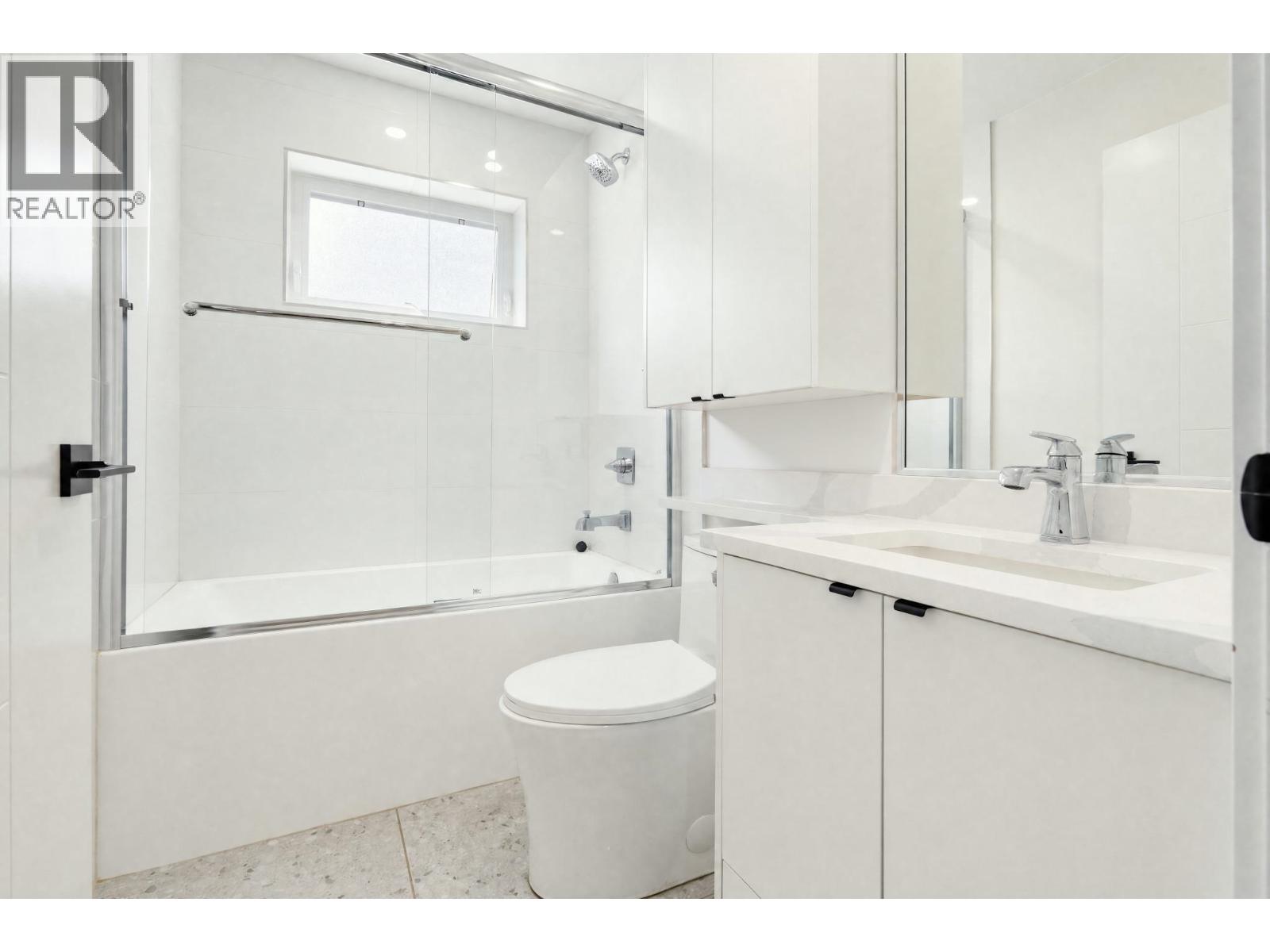 5 Bed, 5 Bath House for Sale in Vancouver – 2972 VENABLES STREET, Vancouver – MLS# R3152410 - Image 38