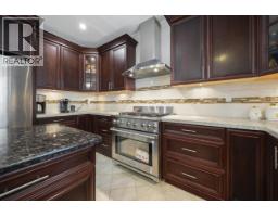 1711 Sixth Avenue, New Westminster, BC V3M2C8 Photo 10