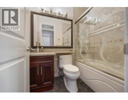 1711 Sixth Avenue, New Westminster, BC V3M2C8 Photo 19