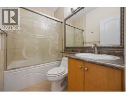 1711 Sixth Avenue, New Westminster, BC V3M2C8 Photo 37