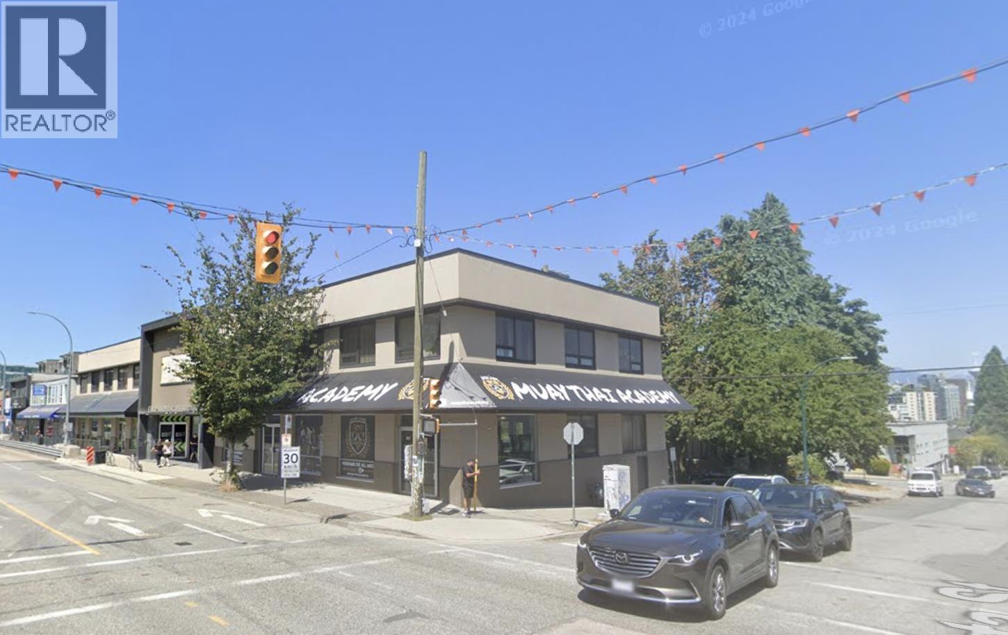 301 W BROADWAY