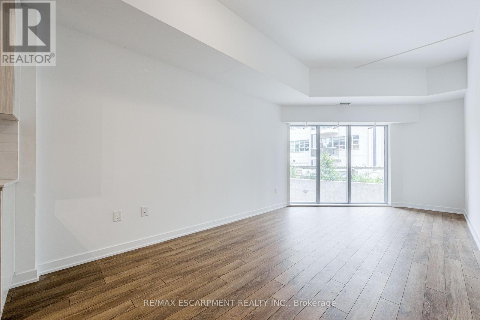 #112 2433 DUFFERIN STREET - 12