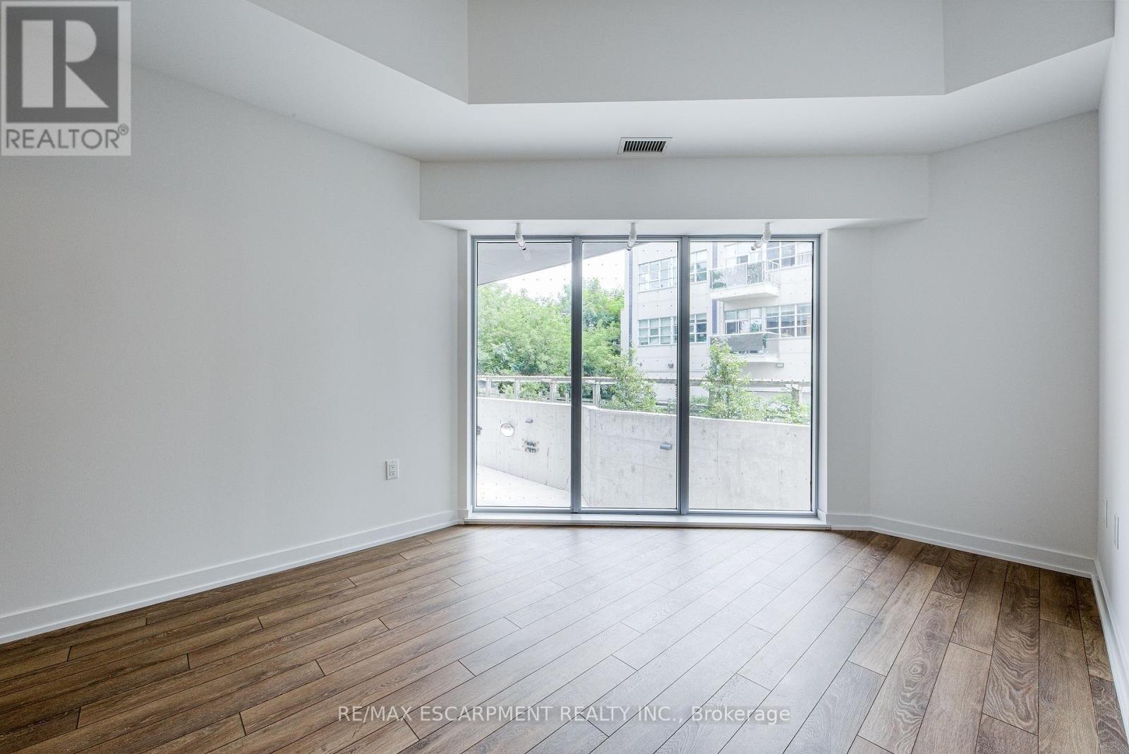#112 2433 DUFFERIN STREET - 14