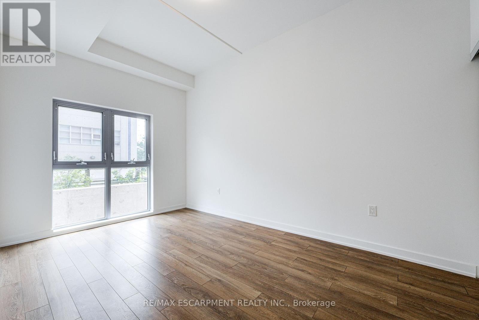 #112 2433 DUFFERIN STREET - 17