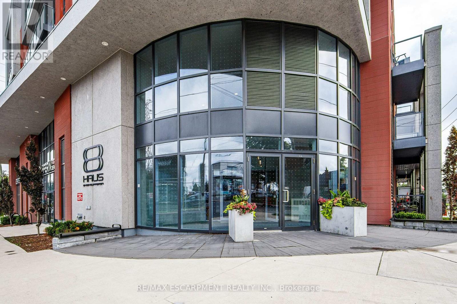 #112 2433 DUFFERIN STREET - 2