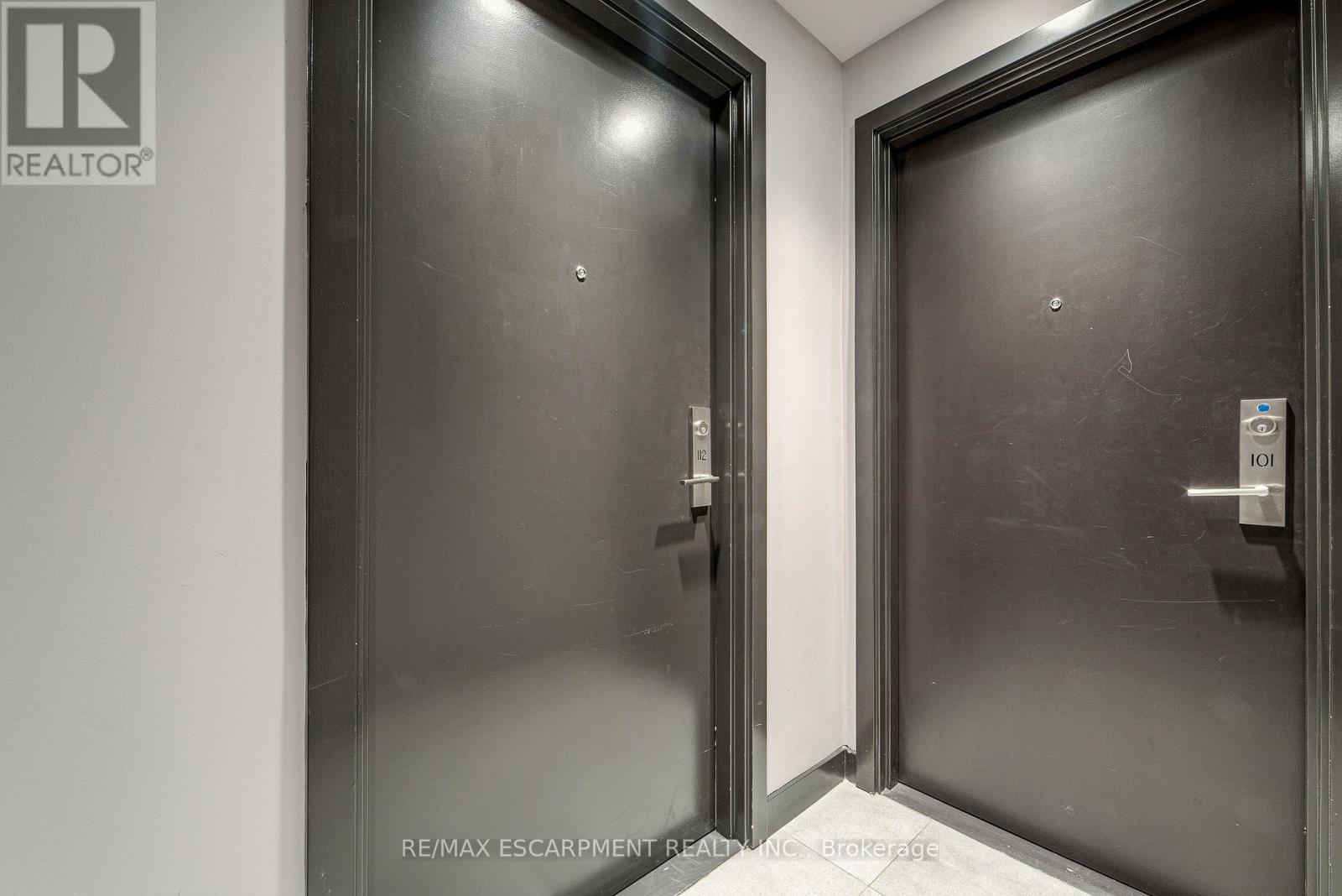 #112 2433 DUFFERIN STREET - 4