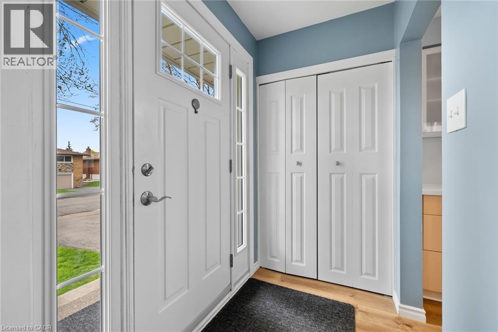 42 ATWATER Crescent - 50
